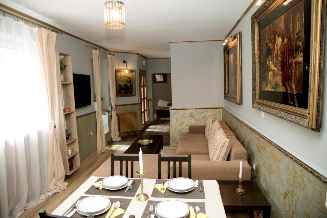 Vintage Apartment - Ultracentral, 2 Dormitoare Sighişoara Eksteriør billede